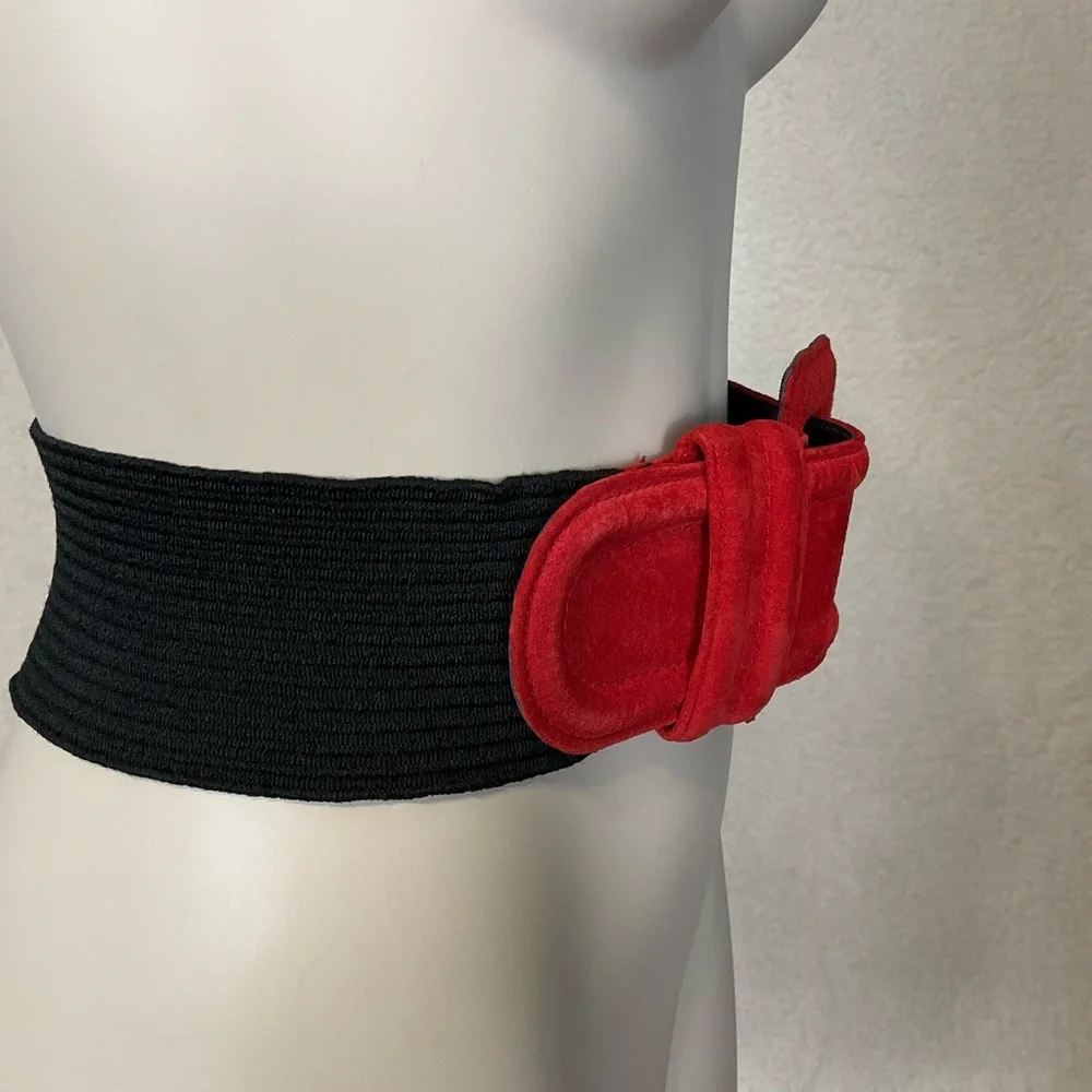 VINTAGE sz Small Belt Wide Buckle Stretch Red Black